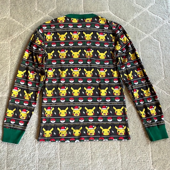 Hanna Andersson Pokémon Holiday PJ Set - Picture 3 of 16